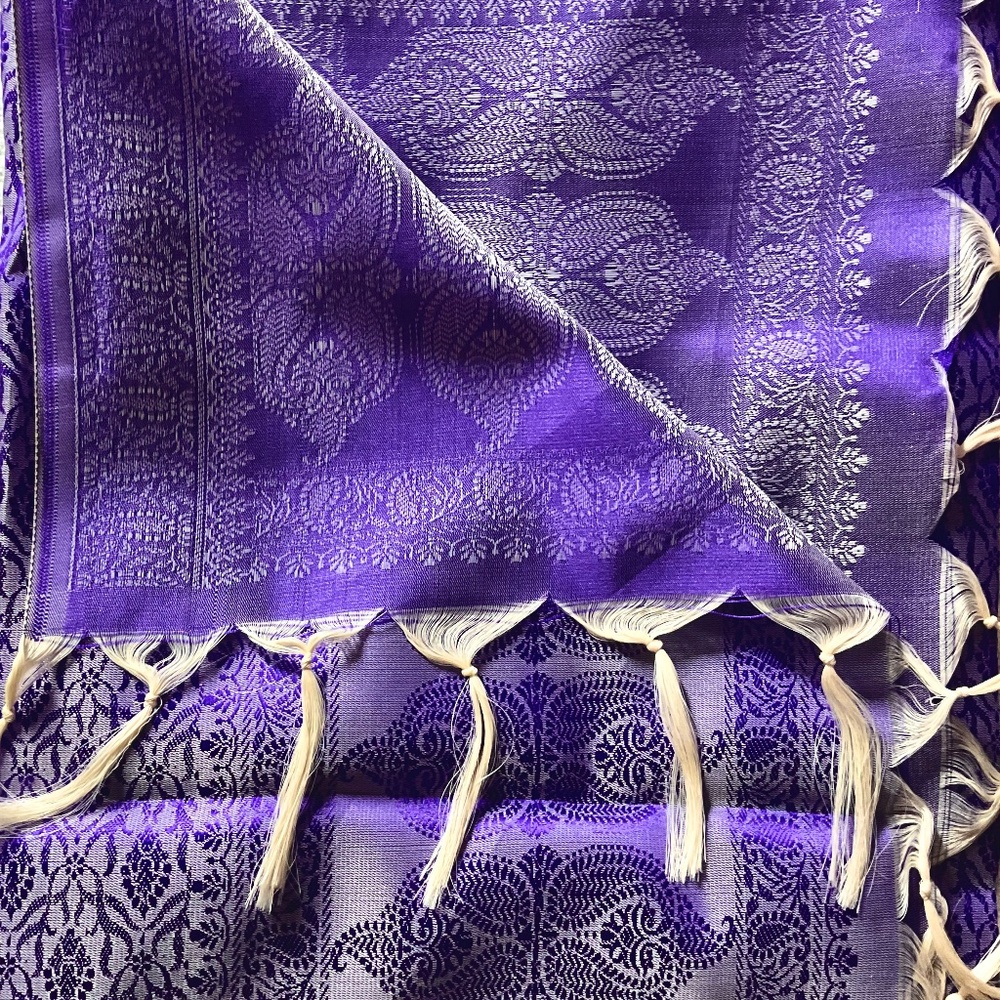 Banarsi Designs Iridescent Scarf/Wrap